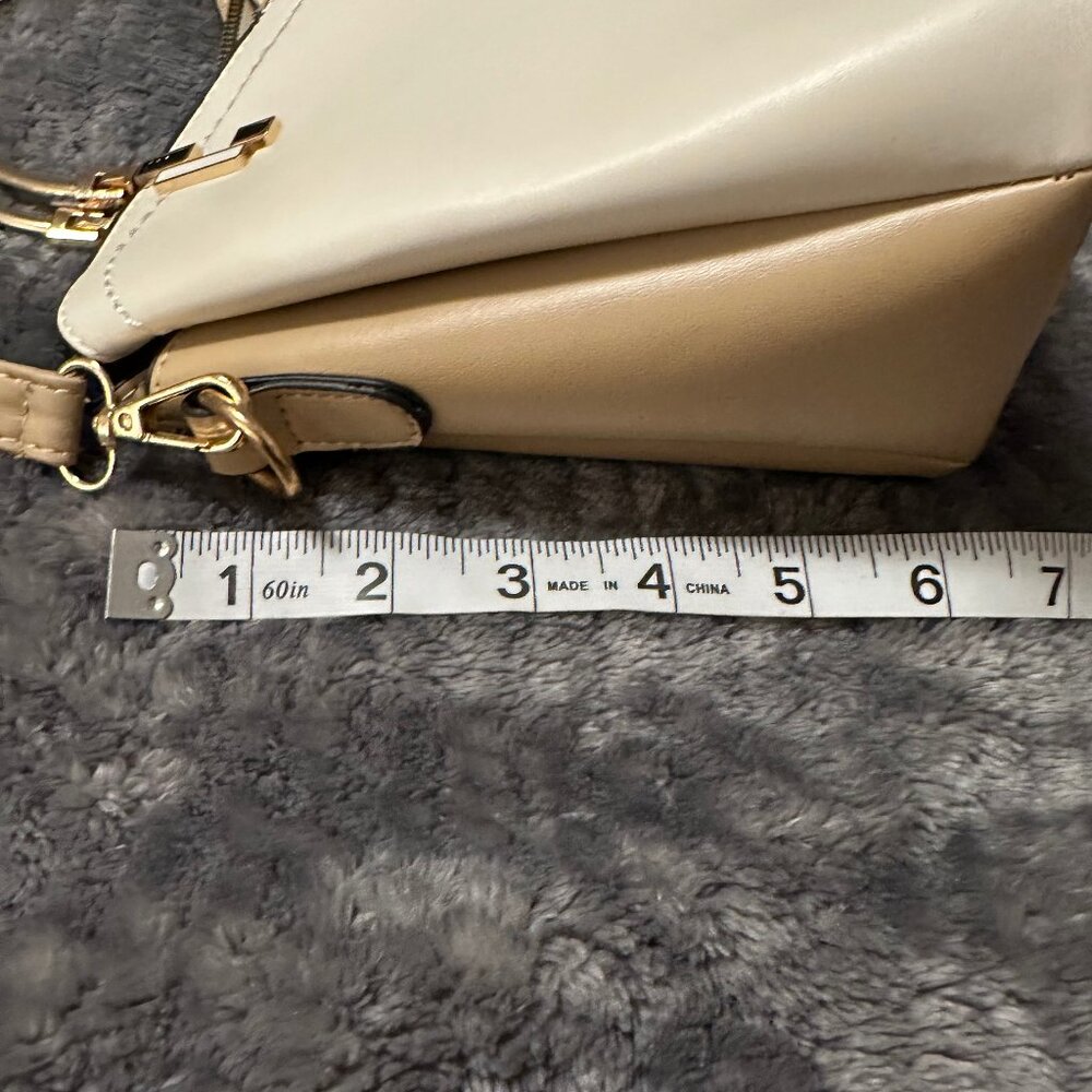 Purse - Picture 7 of 9